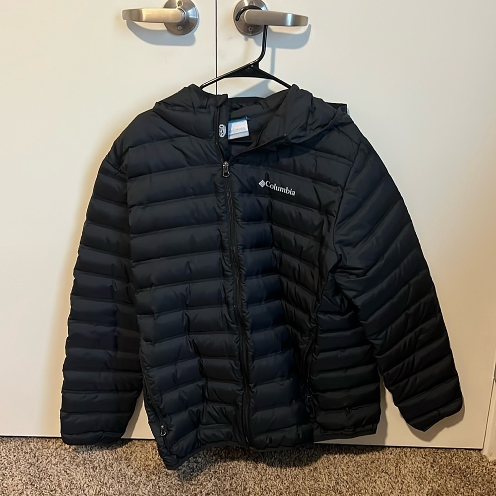 Columbia Puffer Jacket - Size L